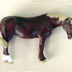 CHEVAL BRUN CLAIR TÊTE HAUTE PEINT