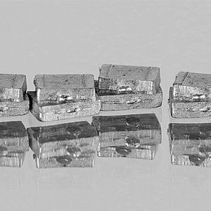 ENSEMBLE de PETITES VALISES MÉTAL BLANC