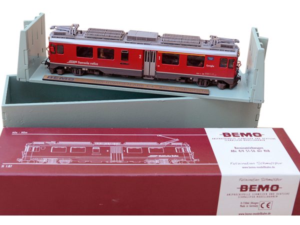 Kit BOÎTE de RANGEMENT LOCO BEMO XL. NOTRE SYSTÈME PERMET de STOCKER les MODÈLES BEMO HO avec ACCESSOIRES et PIÈCES RAPPORTÉES MONTÉES dans une BOÎTE DÉDIÉE  les PROTÉGEANT avec le COUVERCLE D’ORIGINE.
