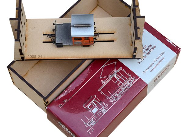 Kit BOÎTE de RANGEMENT LOCO BEMO S. NOTRE SYSTÈME PERMET de STOCKER les MODÈLES BEMO HO avec ACCESSOIRES et PIÈCES RAPPORTÉES MONTÉES dans une BOÎTE DÉDIÉE  les PROTÉGEANT avec le COUVERCLE D’ORIGINE.