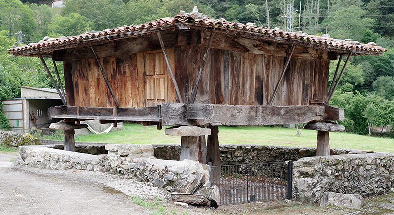 Kit HORREO GRENIER ANCIEN à MAÏS – Image 2